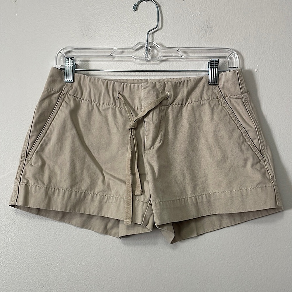 Gap cotton tan shorts. Sz 2